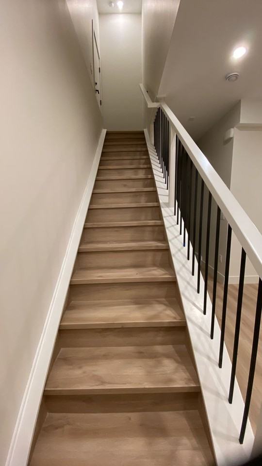 1418 27 Street SW - Photo 2 of 7