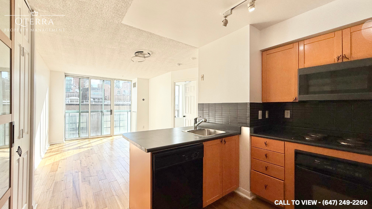 311 Richmond St E - Photo 2 of 9