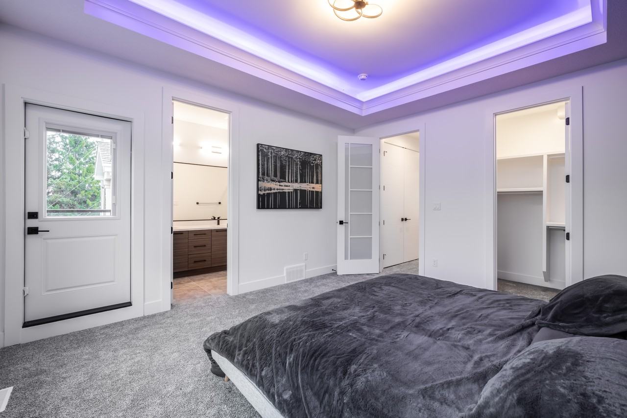 8332 76 Ave Nw - Photo 5 of 15