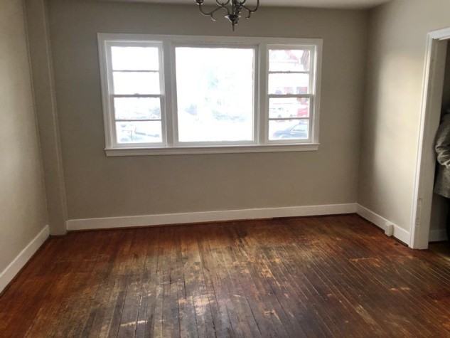 3 Bedroom, 1 Bath House, in Downtown Red Deer! - Photo 4 of 15