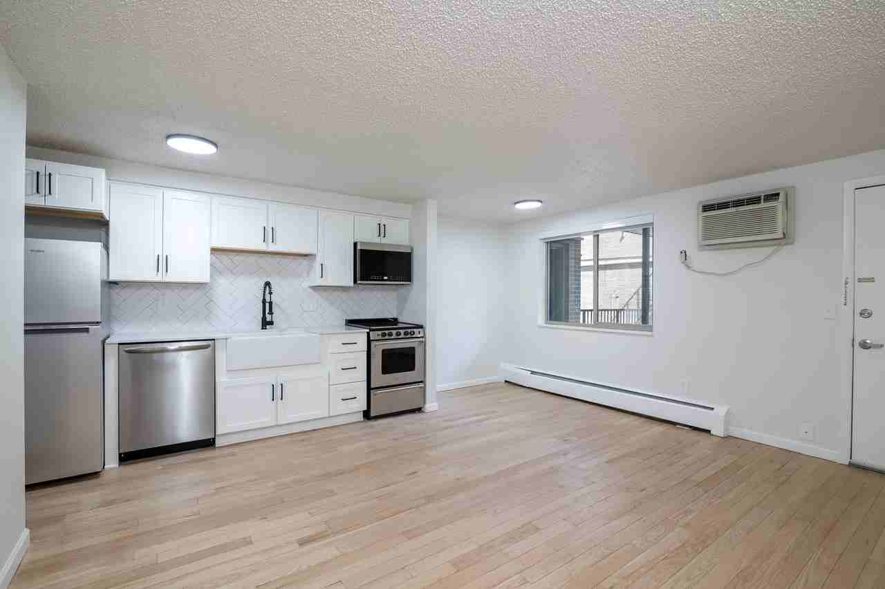 Miner Court - Photo 5 of 38