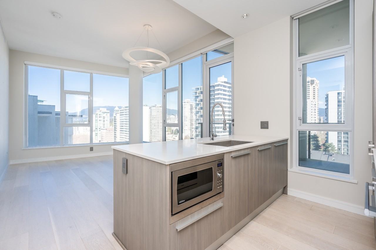 1221 Bidwell St - Photo 2 of 50