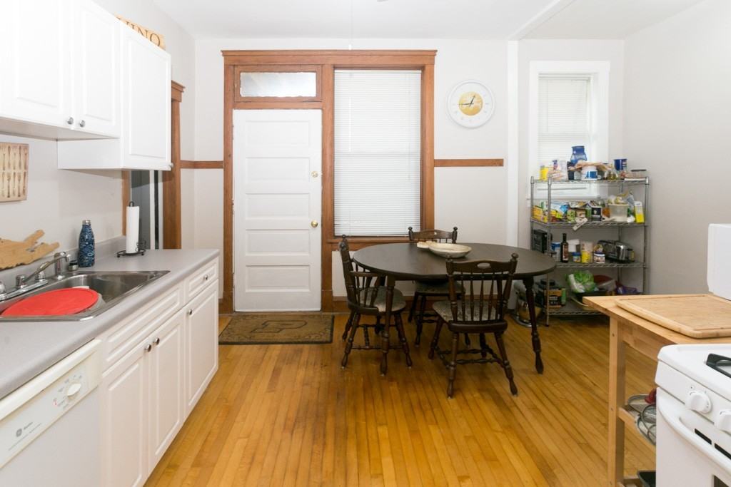 3606 W Grace St #1 - Photo 2 of 18