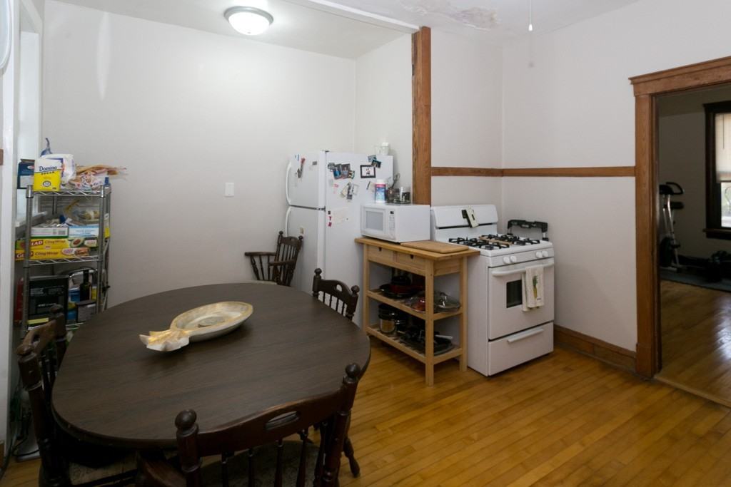 3606 W Grace St #1 - Photo 4 of 18