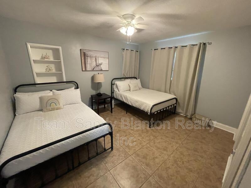 4950 Martha Ave - Photo 7 of 11