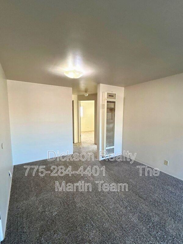 234 18th St - Photo 4 of 12