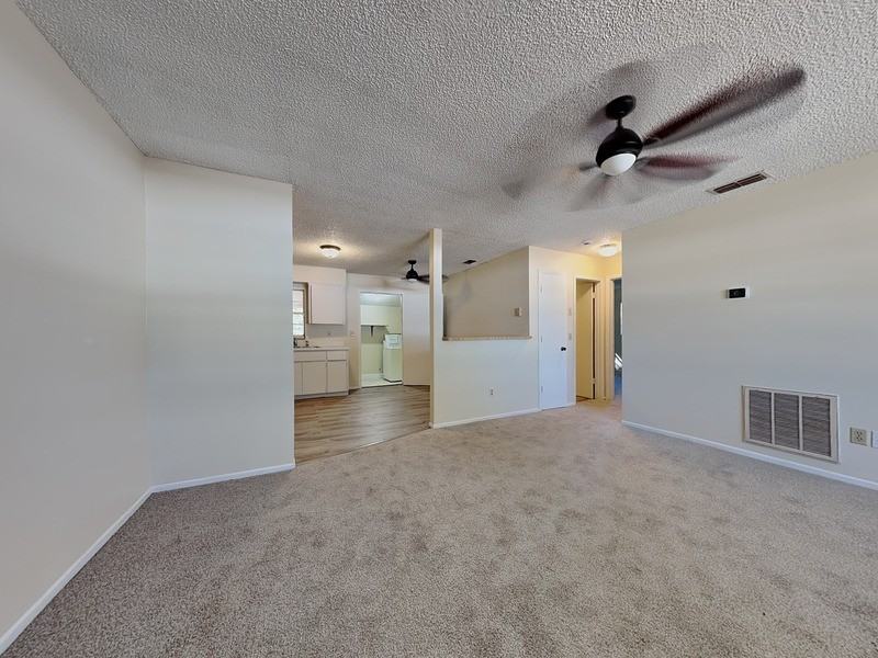 15696 Bolesta Rd #B - Photo 3 of 16