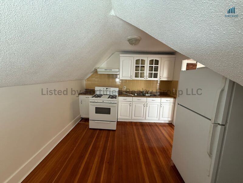 498 Whipple St #3S - Photo 5 of 13