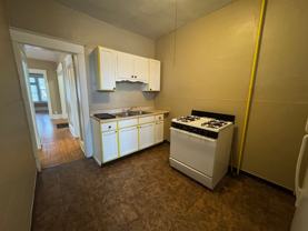 942 Sherburne Ave - Photo 1 of 1