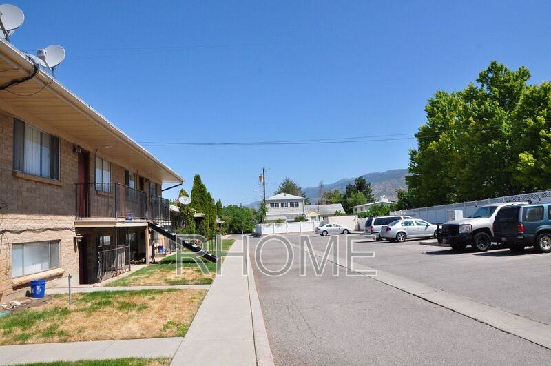 267 W Center St #8 - Photo 3 of 12