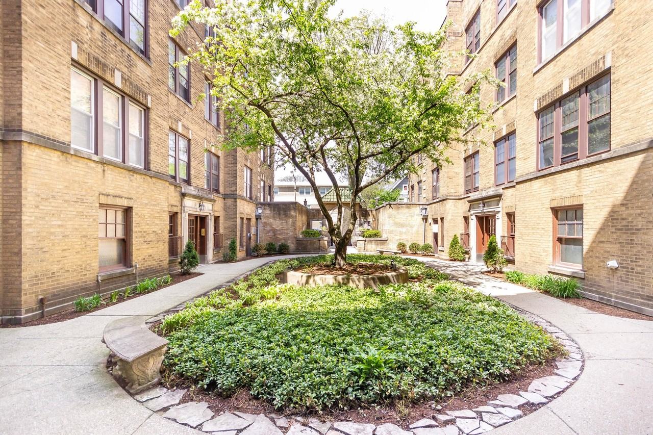 Lexington Oak Park, LLC - Photo 3 of 10