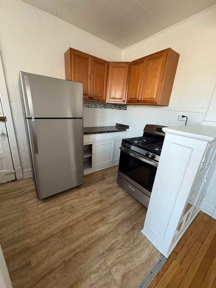 Lexington Oak Park, LLC - Photo 7 of 10