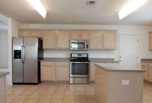 604 E Shipwreck Rd - Photo 1 of 1