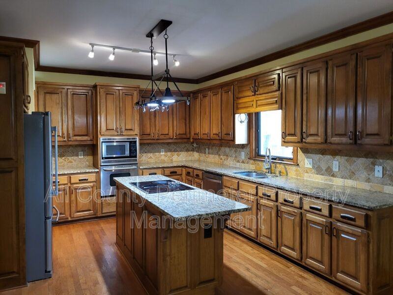 2438 Kings Arms Dr Ne - Photo 5 of 20