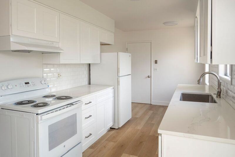 2545 Nw 111th Ave - Photo 6 of 25