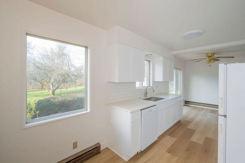 2545 Nw 111th Ave - Photo 7 of 25