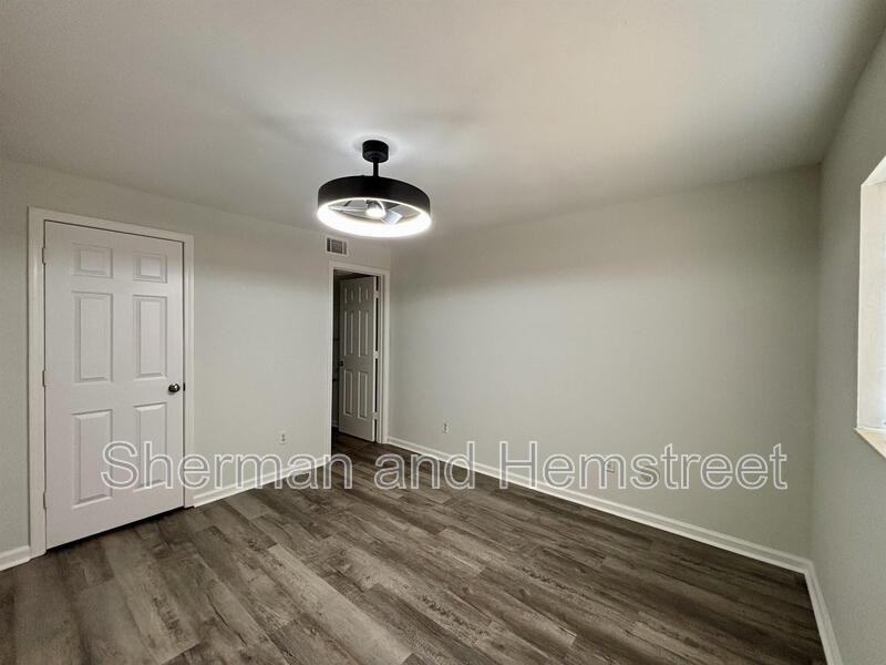 607 Windsong Cir - Photo 6 of 12