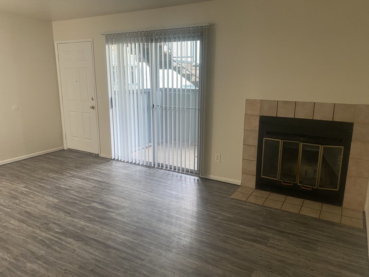 5415 College Oak Drive #506 - Photo 2 of 11