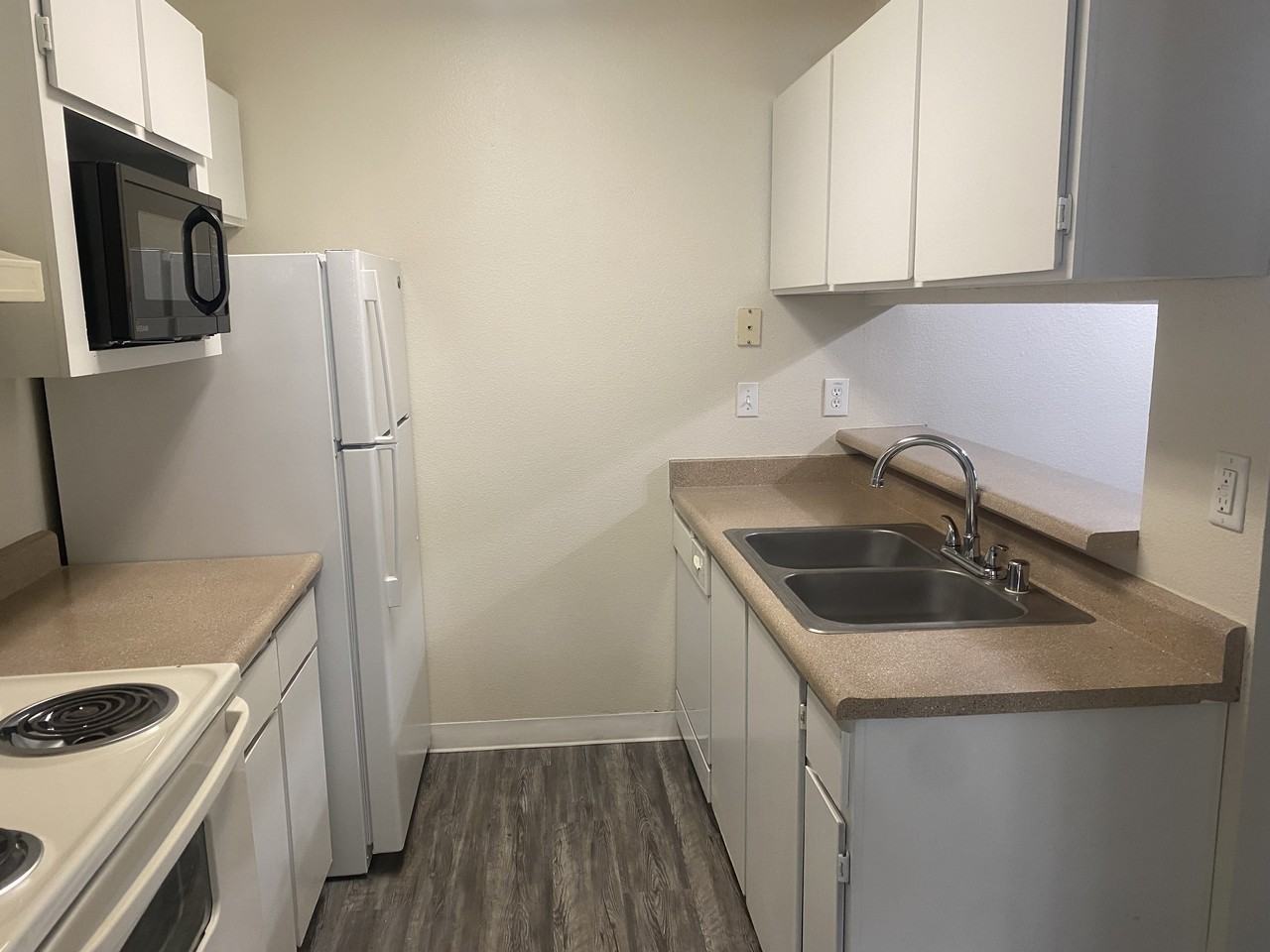 5415 College Oak Drive #506 - Photo 3 of 11