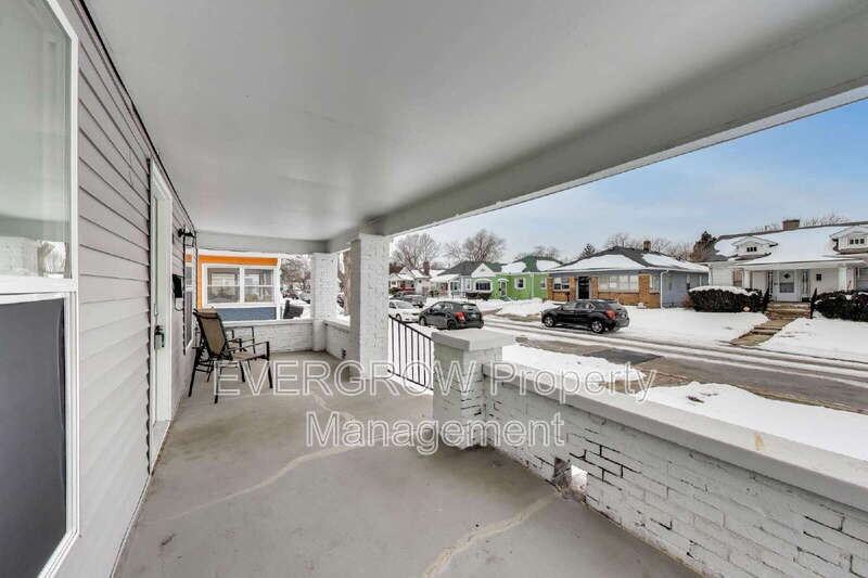 2021 Mansfield St - Photo 4 of 35