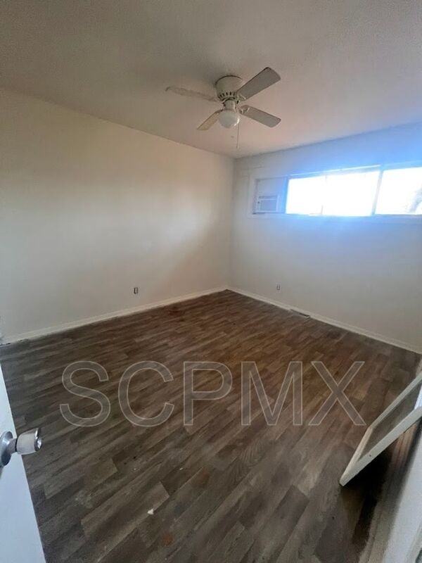 532 Camrose Dr - Photo 2 of 9