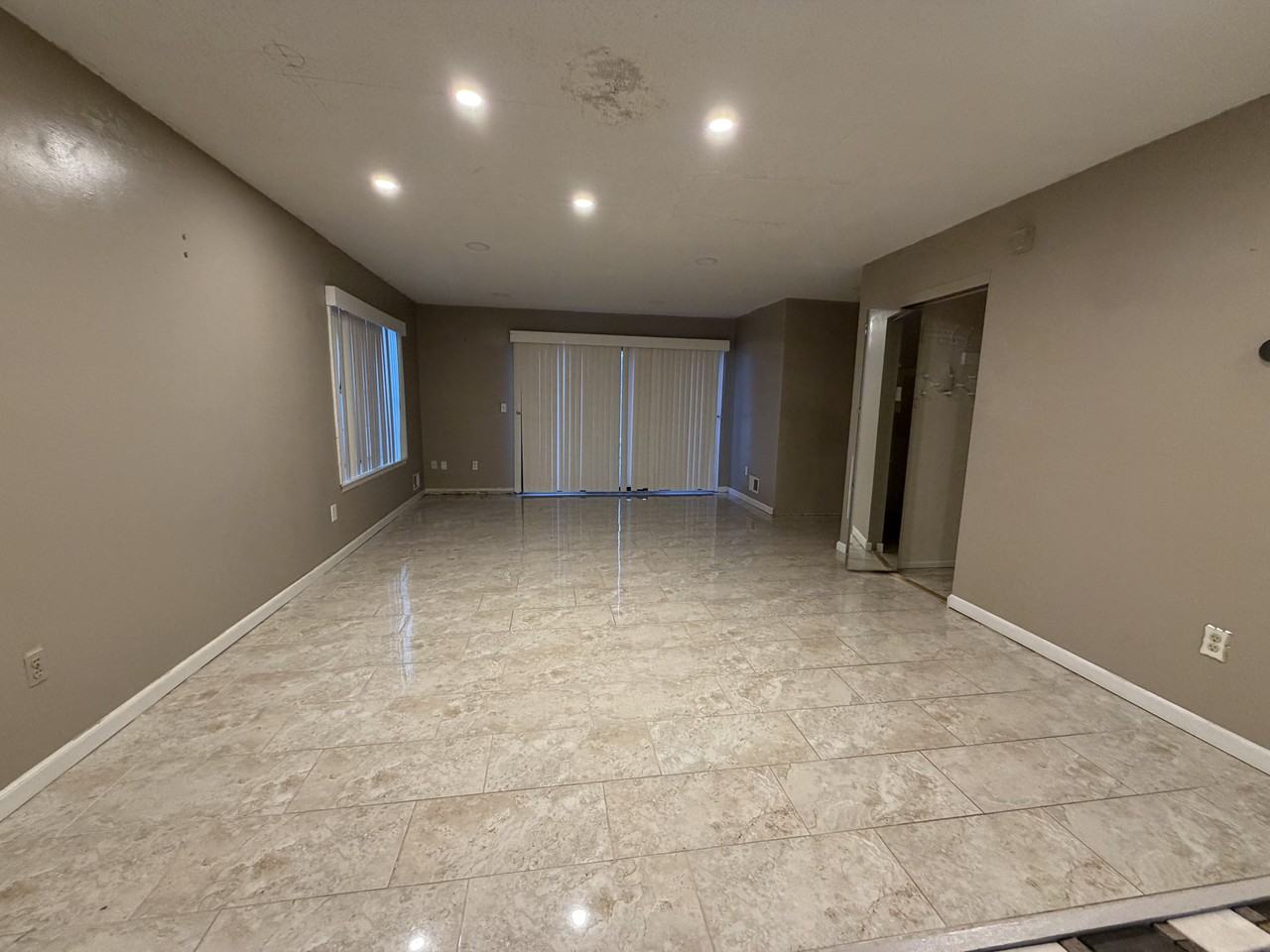 161 Patriots Court - Photo 4 of 6