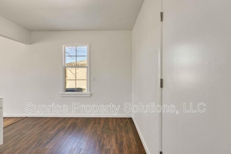 4908 S Stiles Ave - Photo 6 of 13