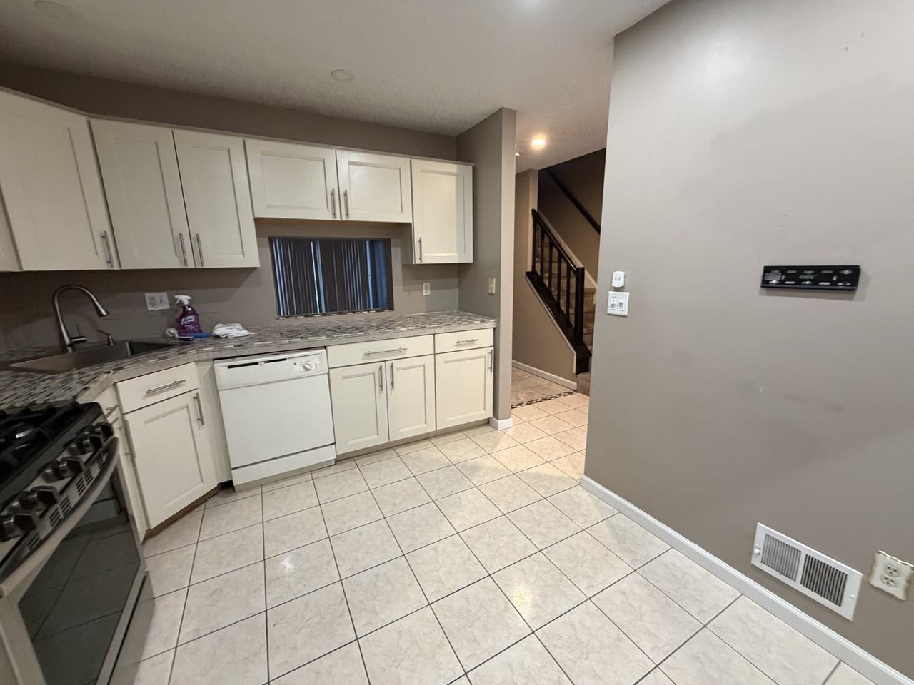 161 Patriots Court - Photo 5 of 6