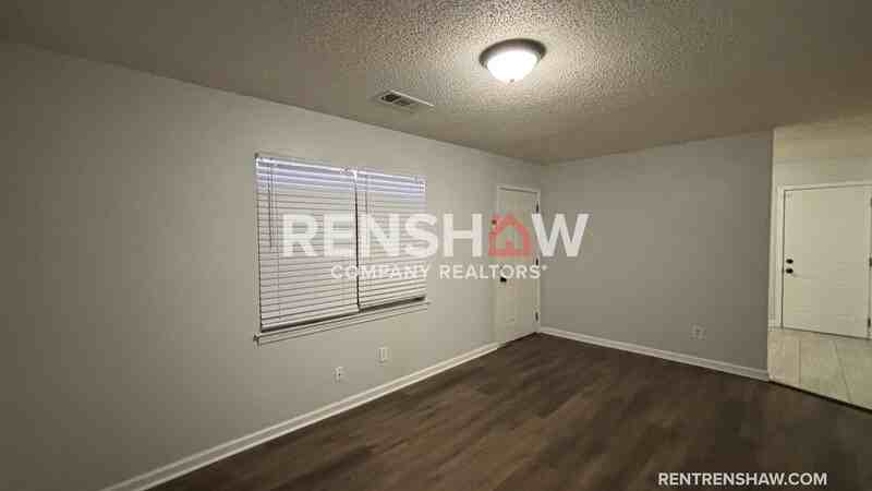 1532 Silver St - Photo 2 of 16