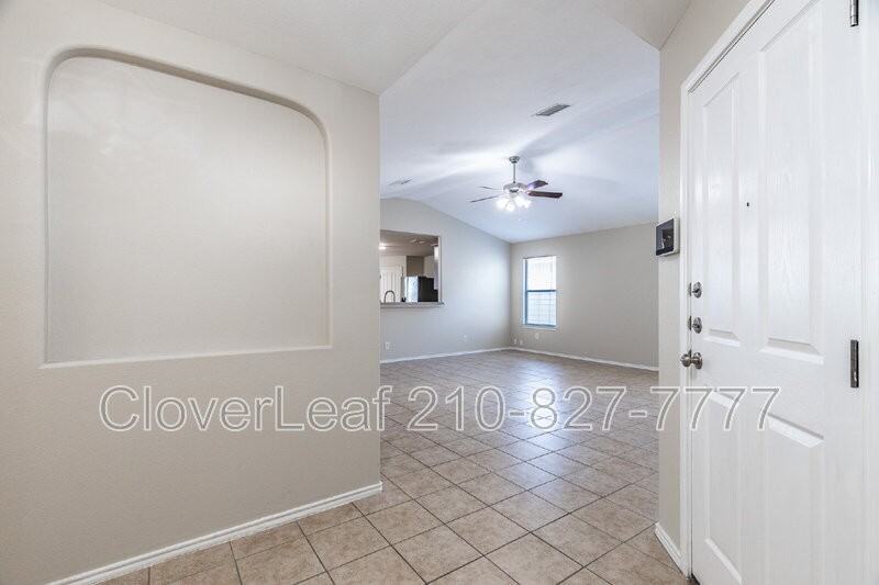 9810 Magnolia Run - Photo 6 of 36