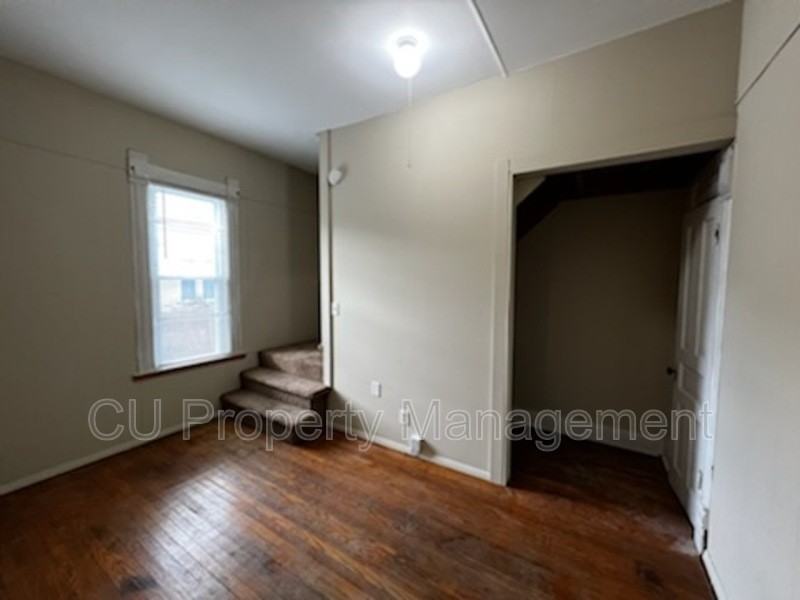 603 W Union St - Photo 3 of 5