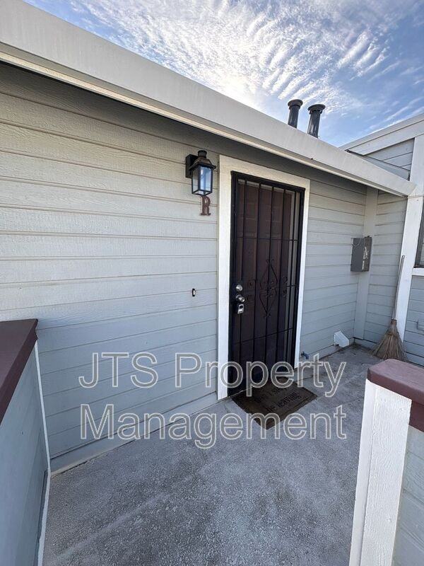 7417 Auburn Oaks Ct #R - Photo 2 of 12