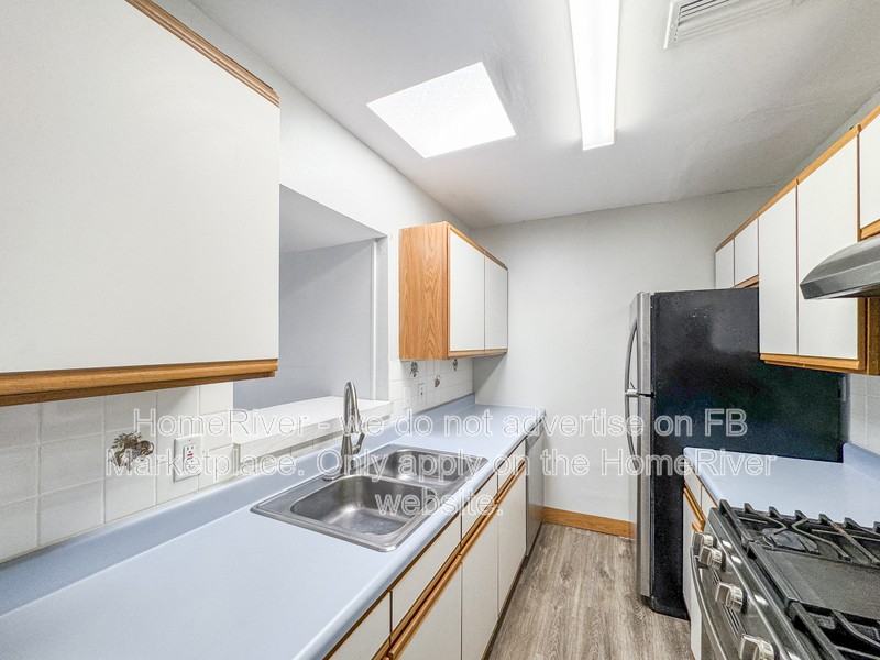 1104 Yale Ave - Photo 6 of 25