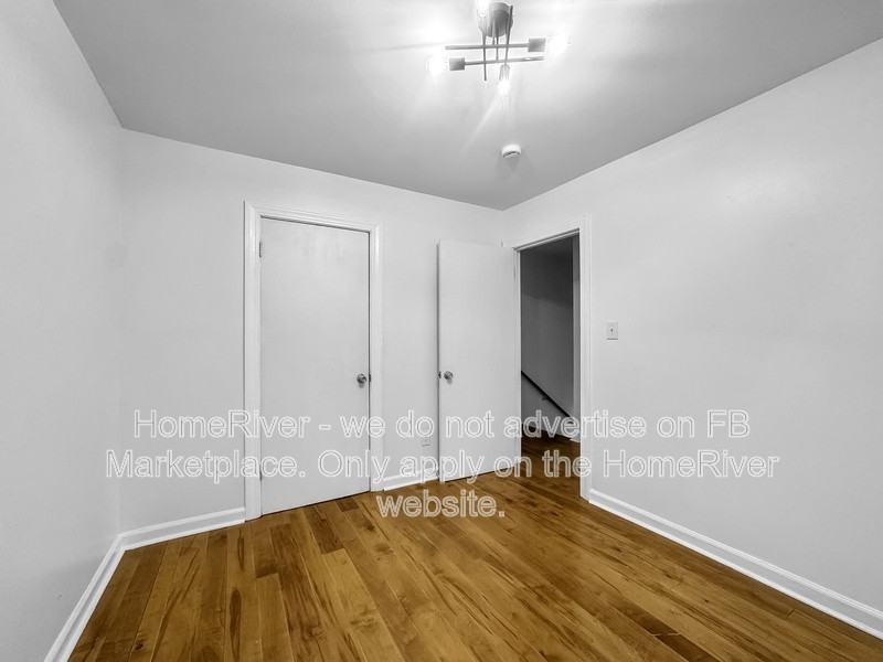 338 Crafton St #3 - Photo 6 of 22