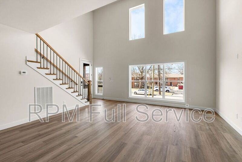 2134 25th Ave N - Photo 7 of 48