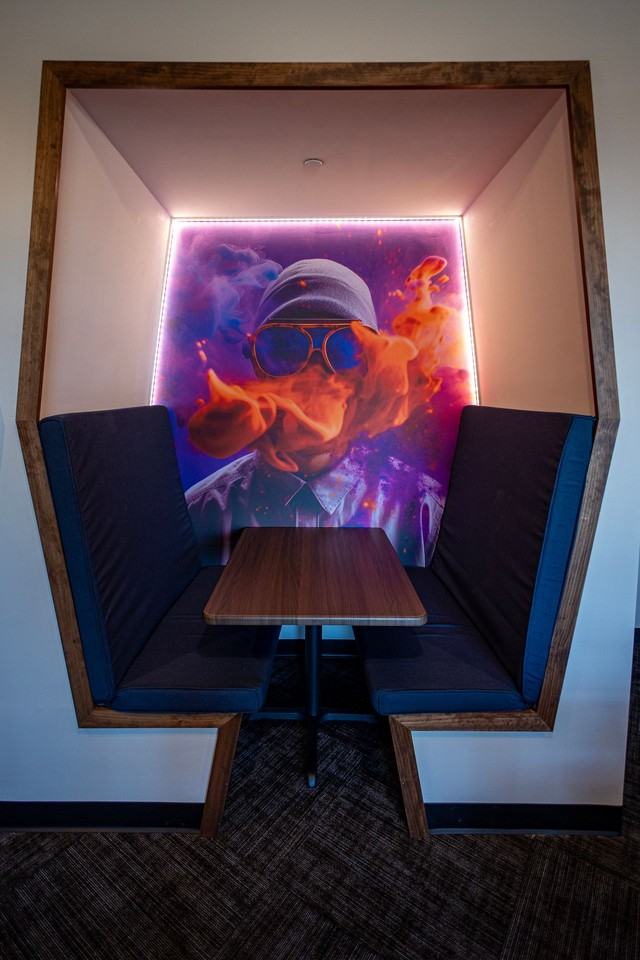 Azure - Photo 4 of 41