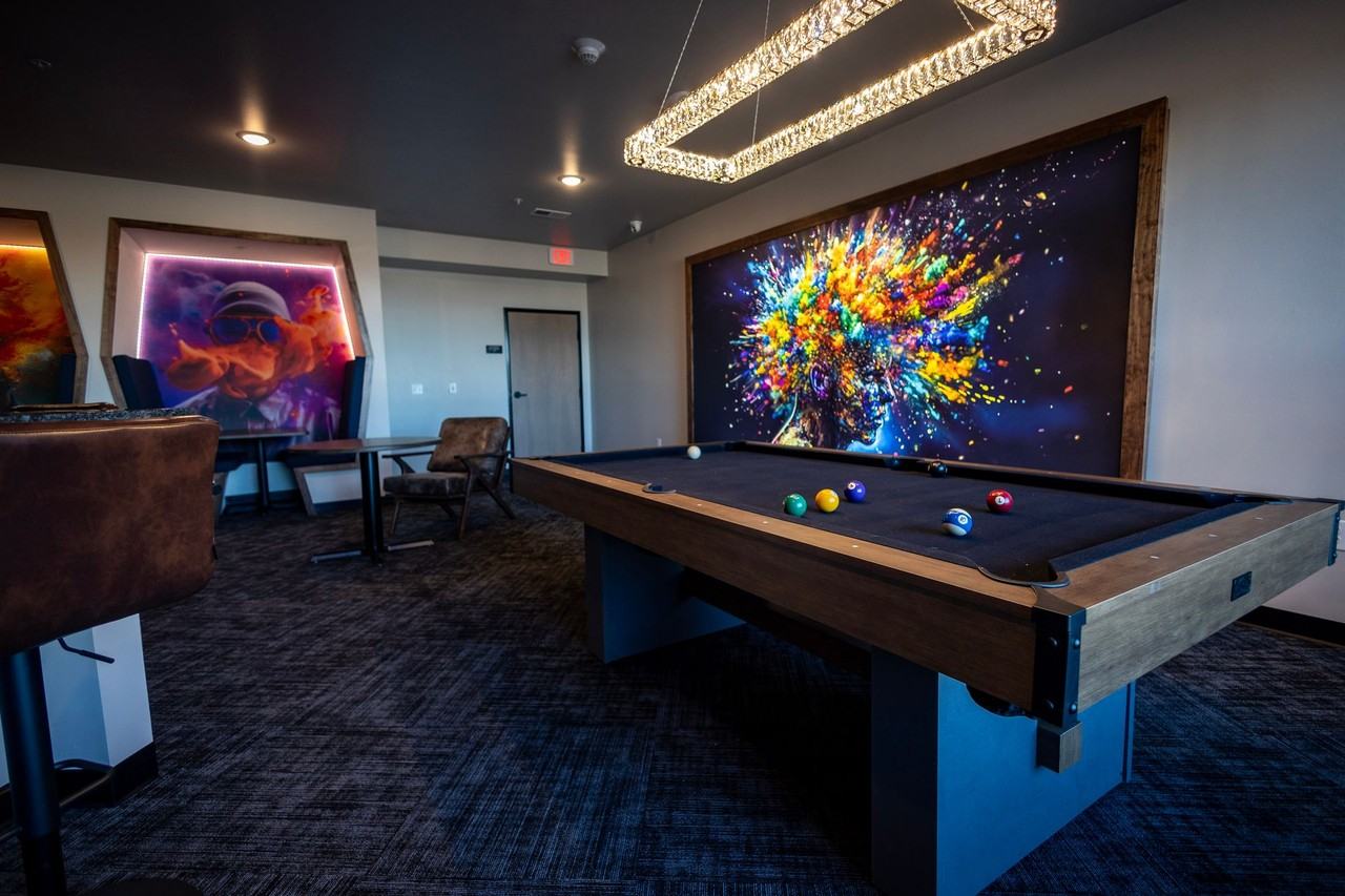 Azure - Photo 6 of 41