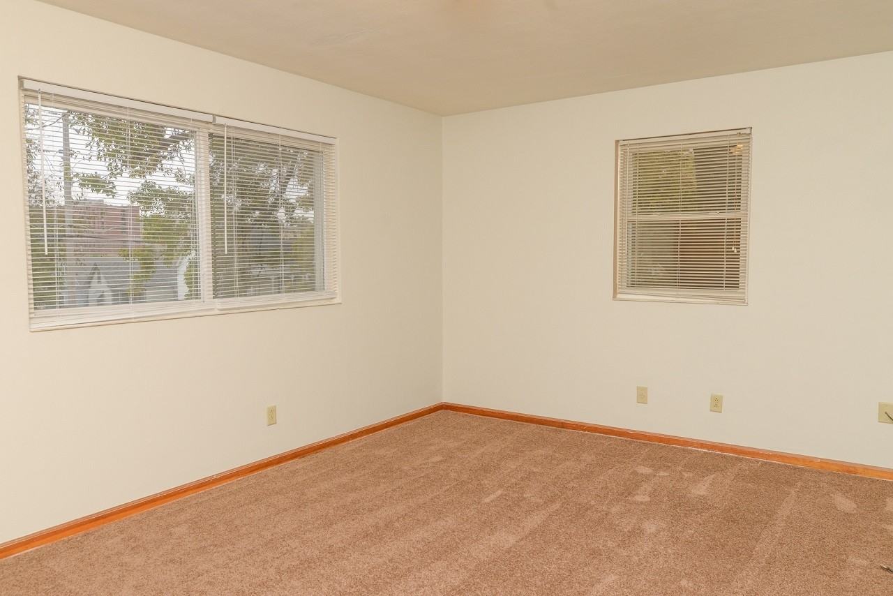 201 Ash / 1002 E Capitol - Photo 4 of 40