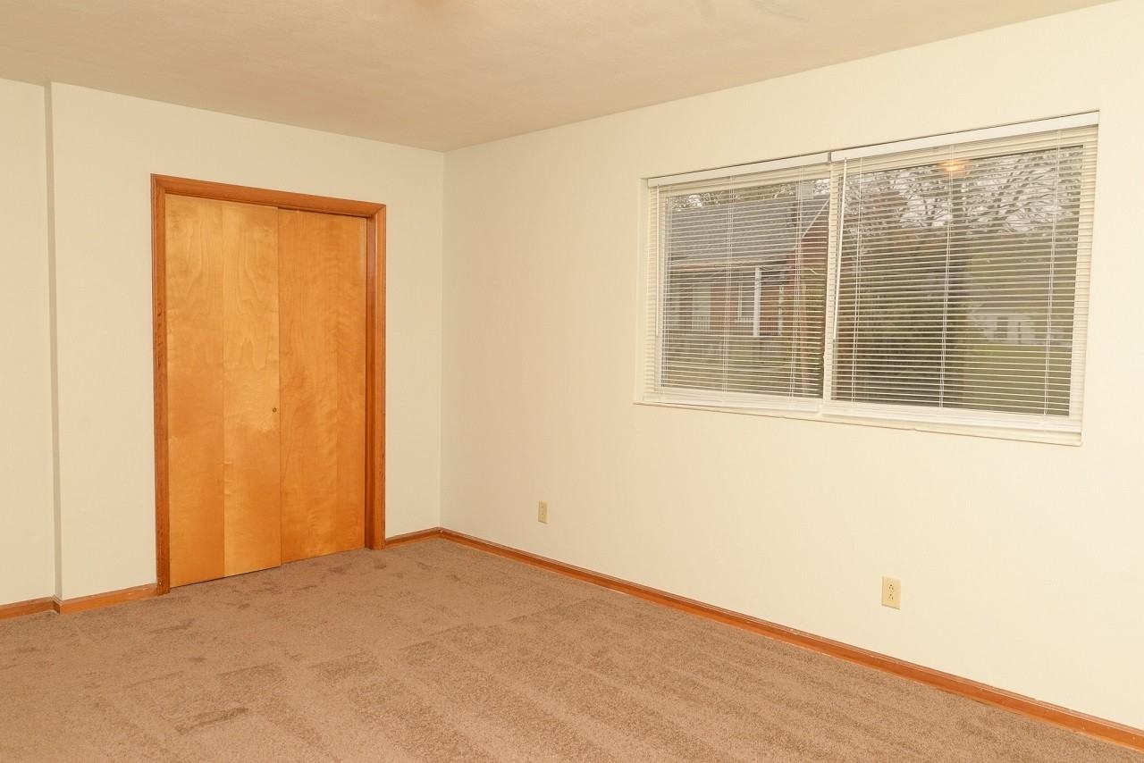 201 Ash / 1002 E Capitol - Photo 5 of 40