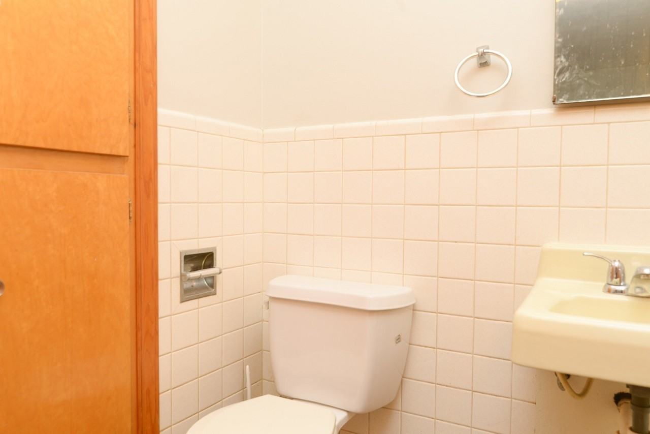 201 Ash / 1002 E Capitol - Photo 7 of 40