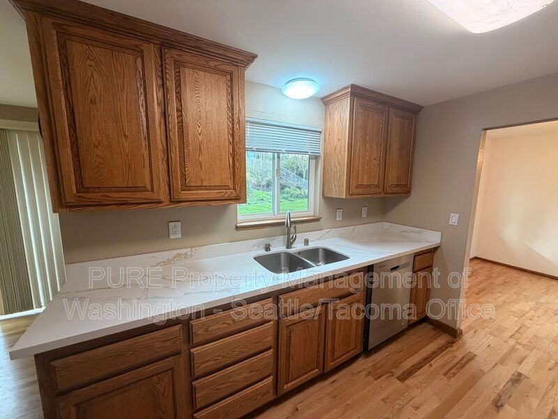 6040 S Asotin Ct - Photo 3 of 29