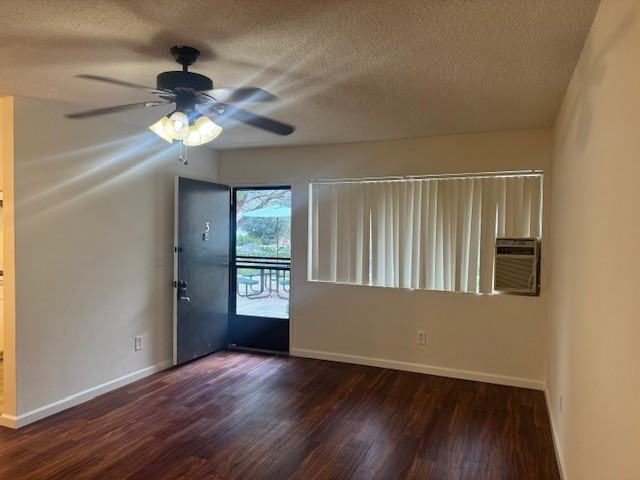 Hermosa Avenue 2767 - Photo 3 of 12