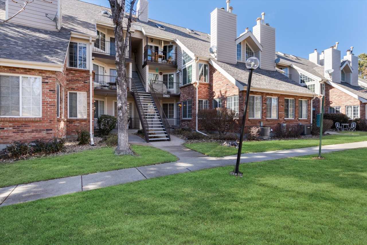 13823 E LEHIGH AVE - Photo 2 of 29