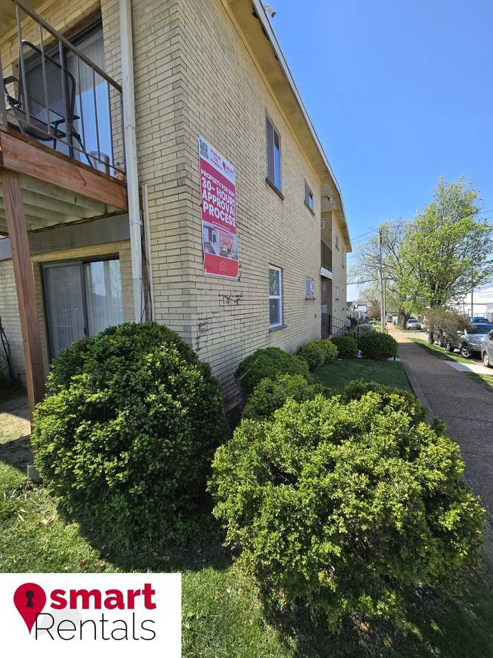 4304 Fairview Avenue - Photo 6 of 15