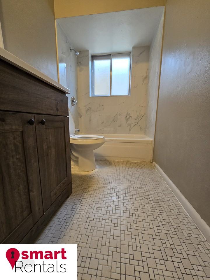 4304 Fairview Avenue - Photo 6 of 16