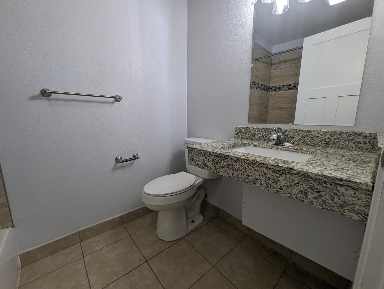 205 Oskaloosa Street - Photo 3 of 7