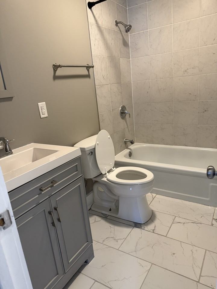 716 Dale Avenue - Photo 3 of 11