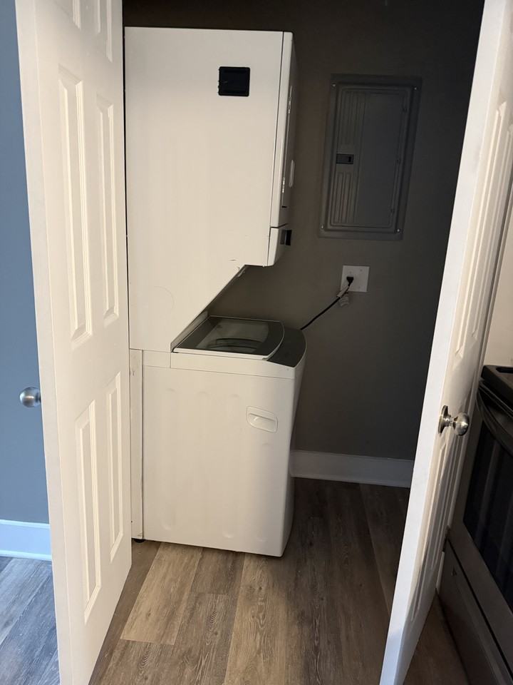 716 Dale Avenue - Photo 4 of 11