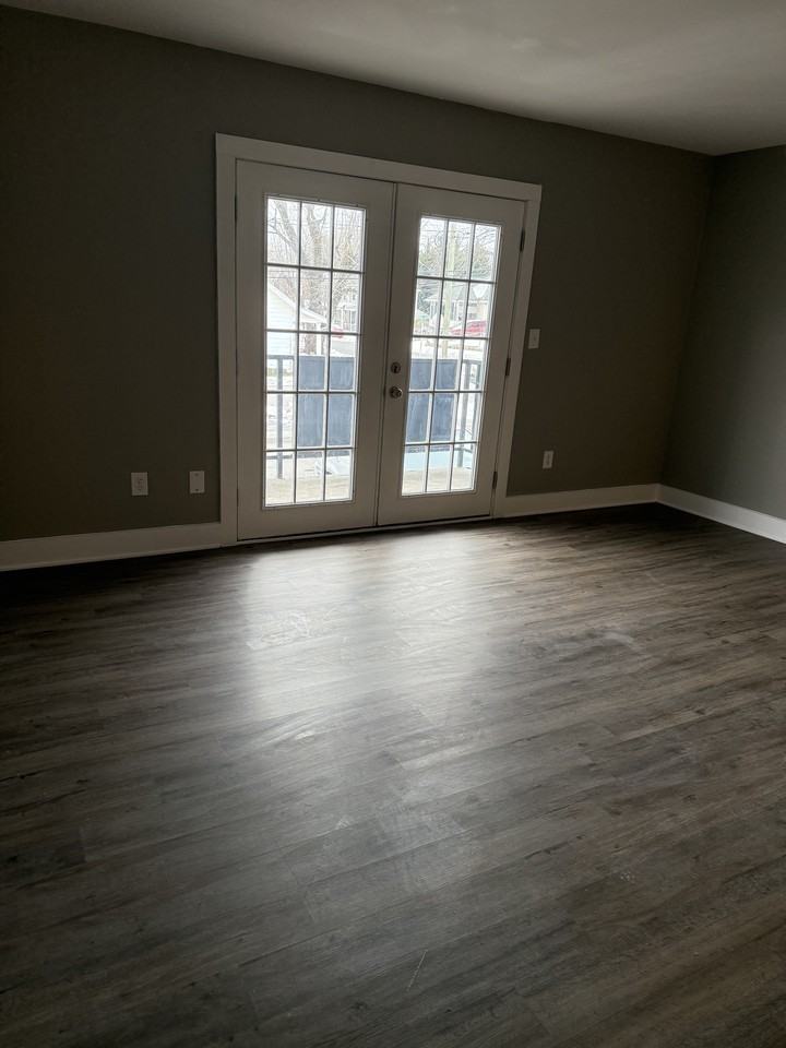 716 Dale Avenue - Photo 6 of 11