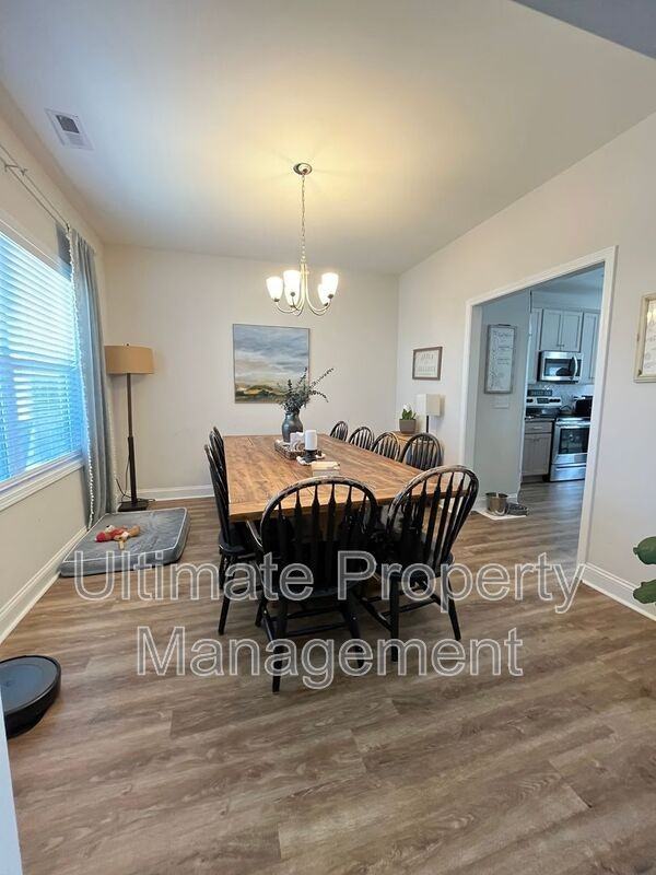 1449 Lewis Landing Ave - Photo 4 of 24